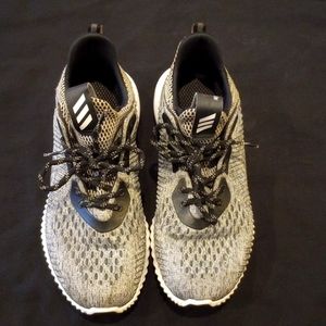 Adidas Alpha bounce